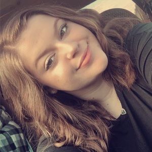 Meet your Posher, Amelia